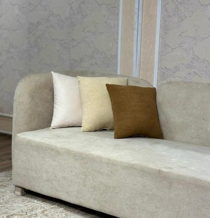 Modern Upholstered Bench | KSF Furniture