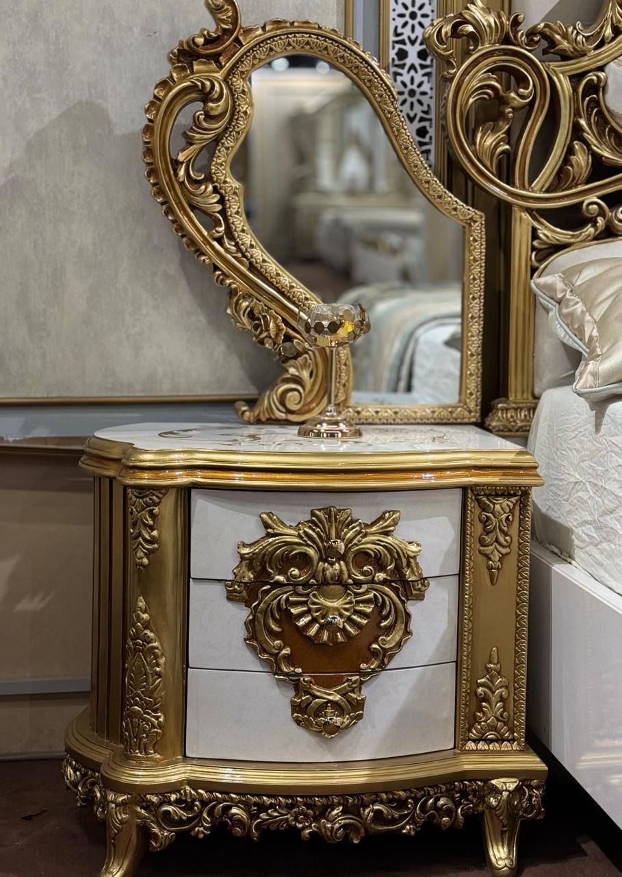 Royal Palace Luxury Bedroom Furniture Set