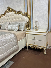 Elegant Classic Bed