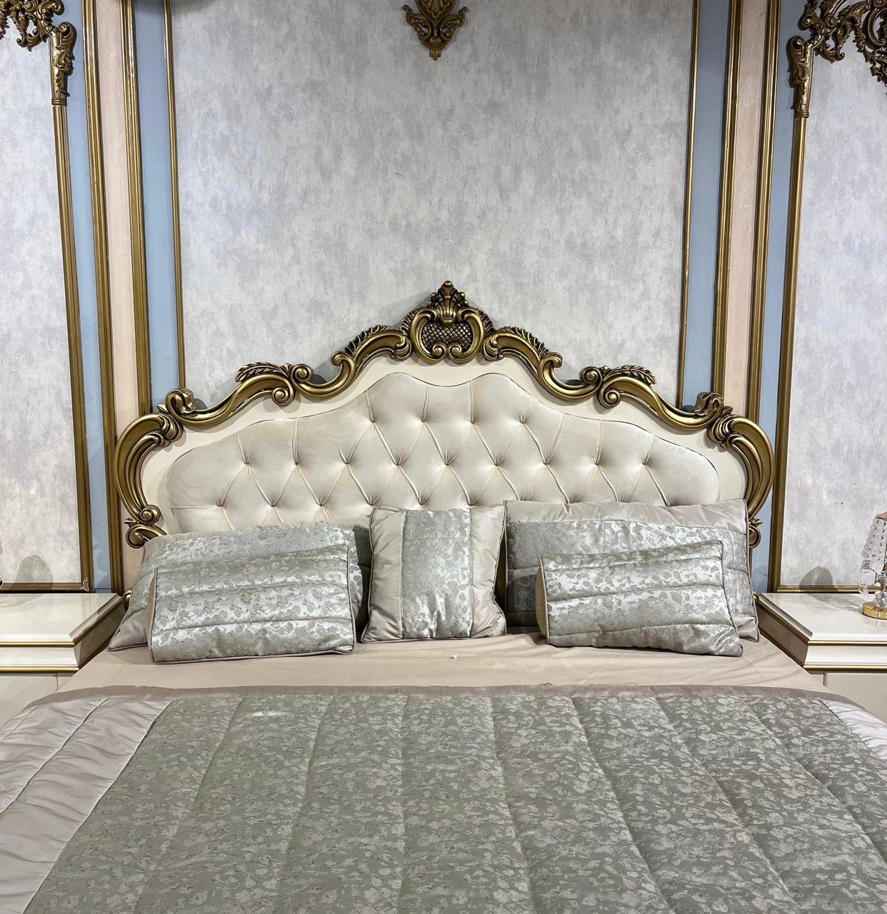 Royal Classic Carved Bed | KSF Furniture
